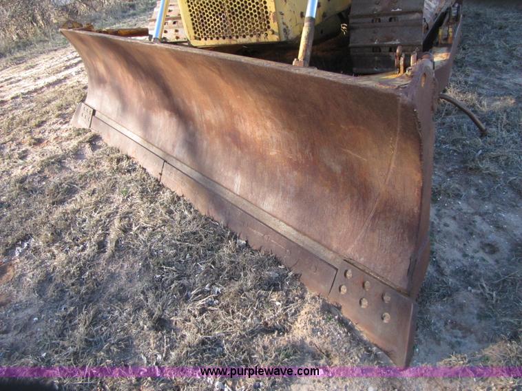 image for item B2238 1980 Caterpillar D5B dozer