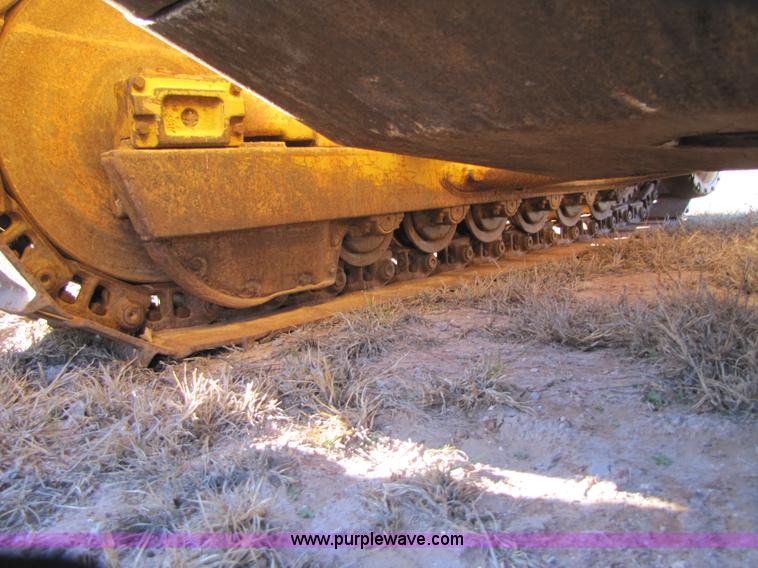image for item B2238 1980 Caterpillar D5B dozer