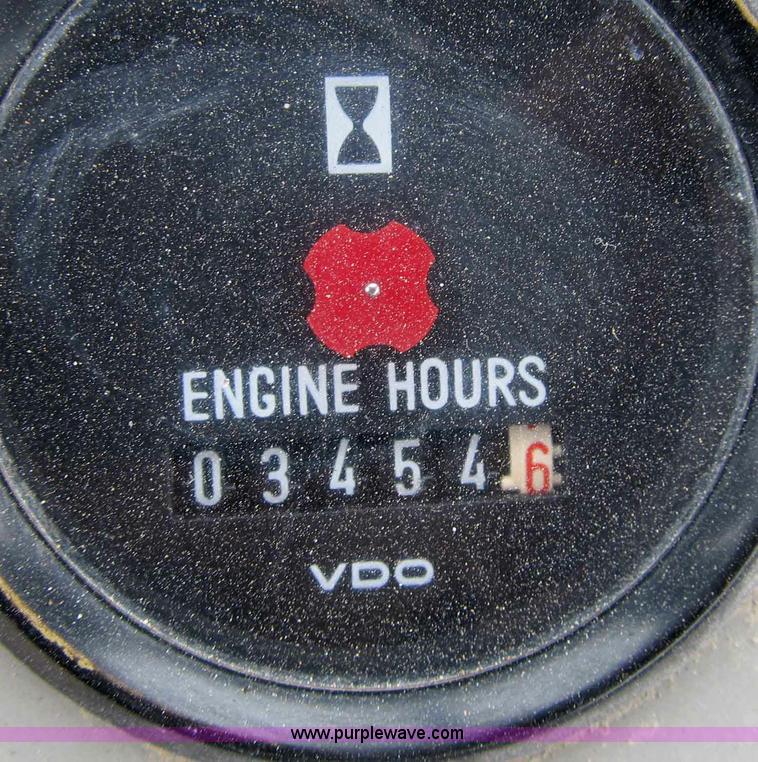 image for item B2619 2000 John Deere 655C track loader