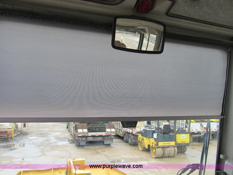 image for item B2619 2000 John Deere 655C track loader