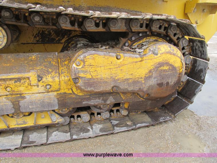 image for item B2619 2000 John Deere 655C track loader