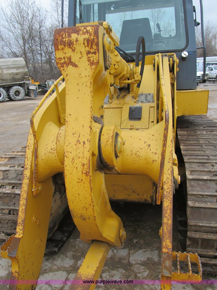 image for item B2619 2000 John Deere 655C track loader
