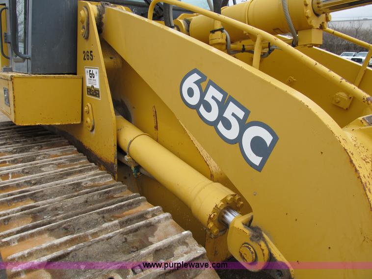 image for item B2619 2000 John Deere 655C track loader