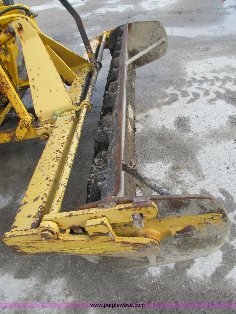 image for item B2622 1989 John Deere 210C landscape loader