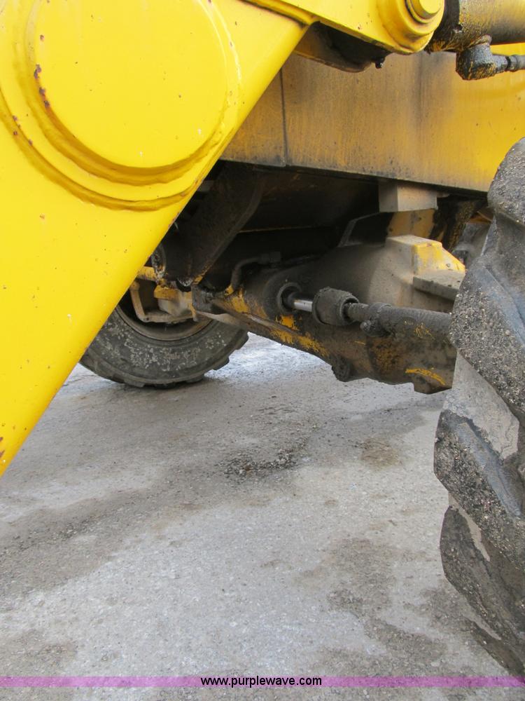 image for item B2622 1989 John Deere 210C landscape loader