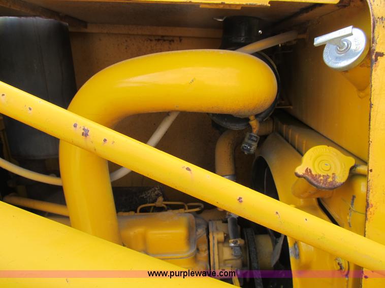 image for item B2622 1989 John Deere 210C landscape loader