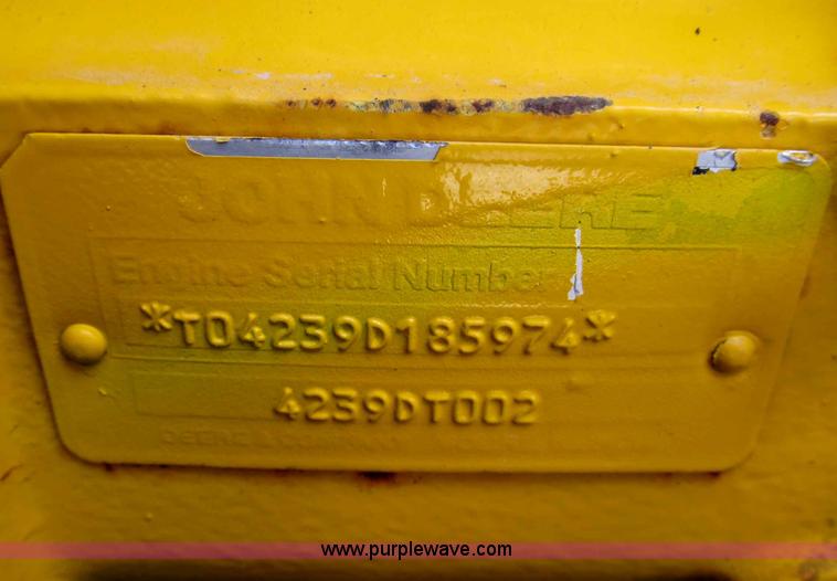 image for item B2622 1989 John Deere 210C landscape loader