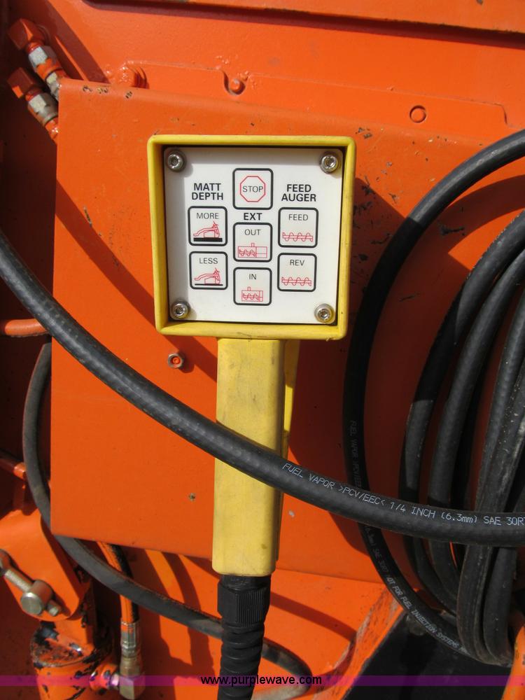 image for item B2627 2001 Bomag 814-MPC Pro-Paver