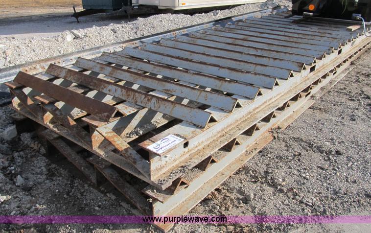 image for item B2628 (2) rumble grates