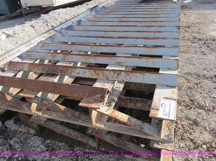 image for item B2628 (2) rumble grates