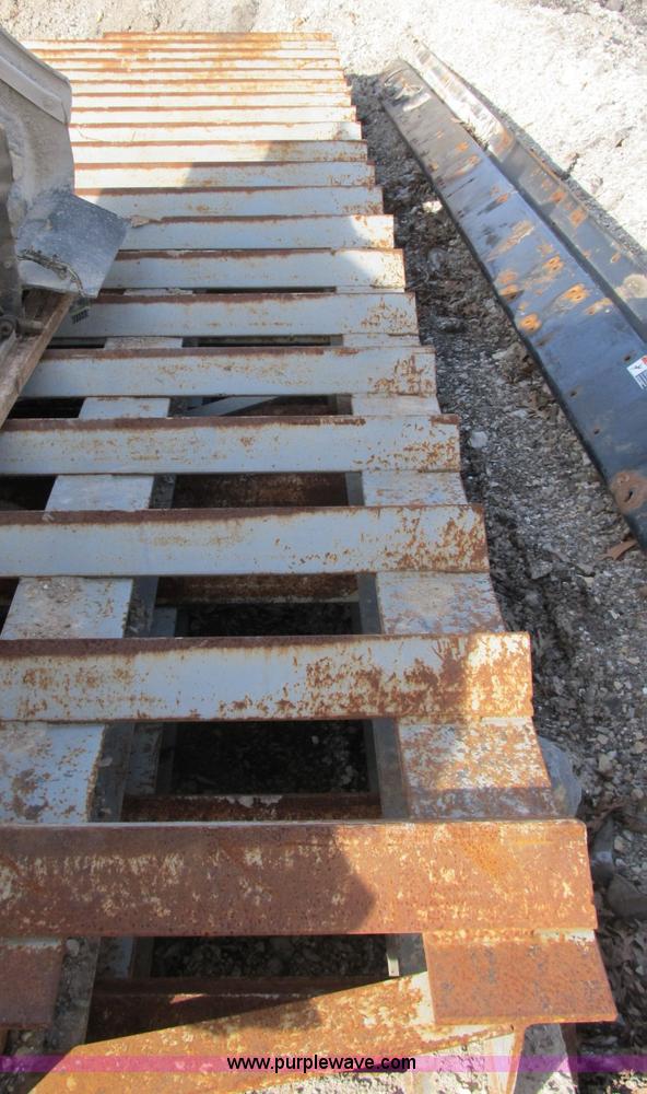 image for item B2628 (2) rumble grates