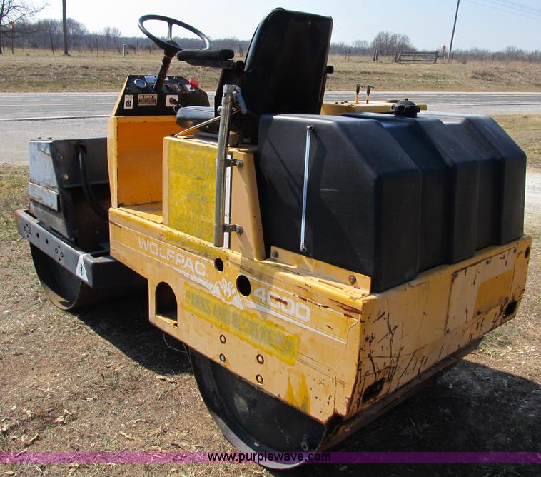 image for item B2632 2001 Stone Wolfpac 4000 double drum roller