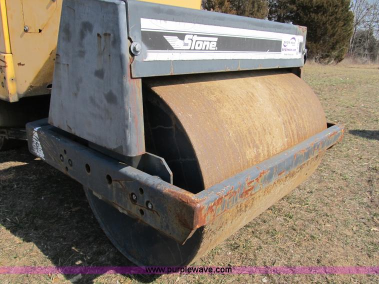 image for item B2632 2001 Stone Wolfpac 4000 double drum roller