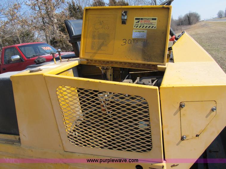 image for item B2632 2001 Stone Wolfpac 4000 double drum roller