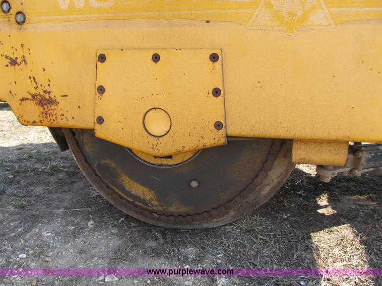 image for item B2632 2001 Stone Wolfpac 4000 double drum roller