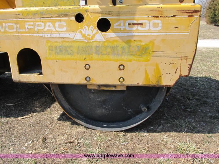 image for item B2632 2001 Stone Wolfpac 4000 double drum roller
