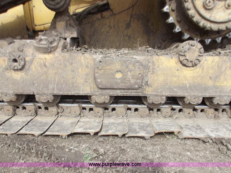 image for item B6285 1990 Caterpillar D4H dozer