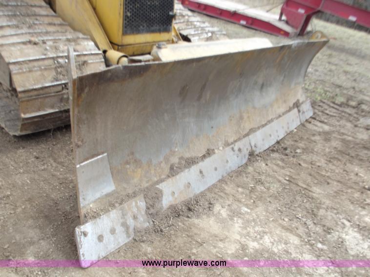 image for item B6285 1990 Caterpillar D4H dozer