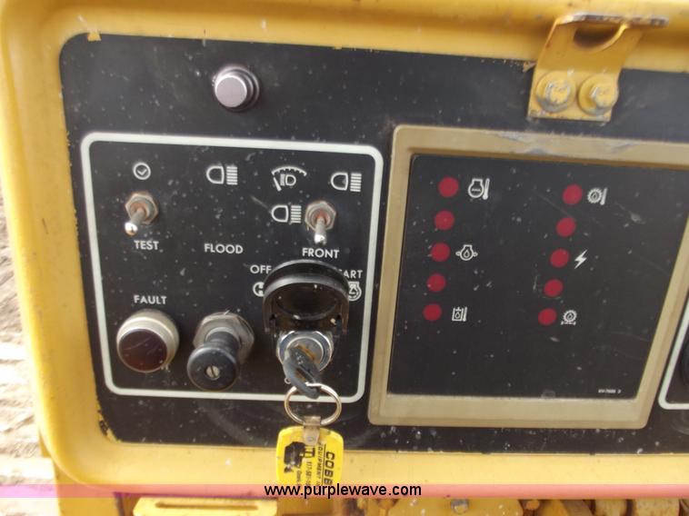 image for item B6285 1990 Caterpillar D4H dozer