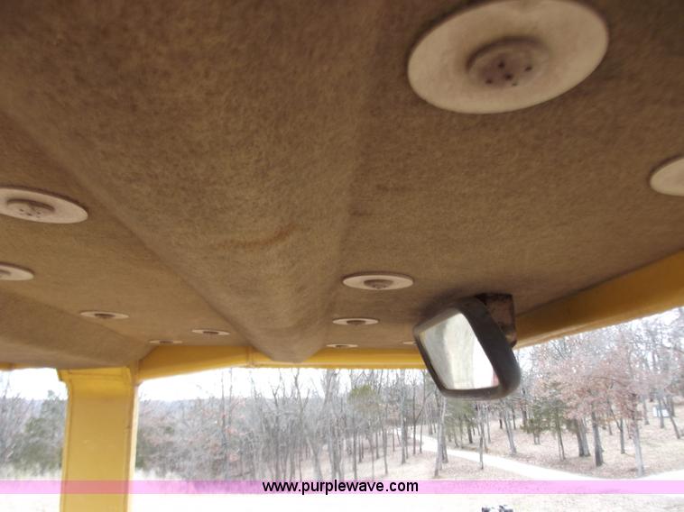 image for item B6285 1990 Caterpillar D4H dozer