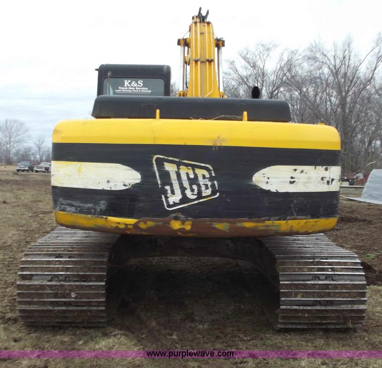 image for item B6286 2002 JCB JS220 excavator
