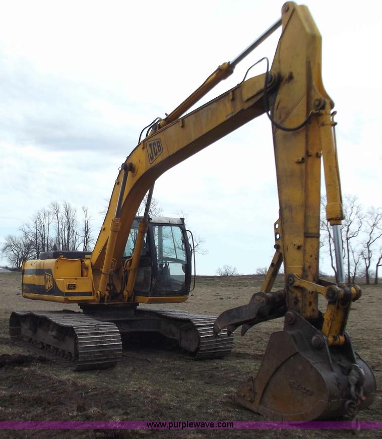 image for item B6286 2002 JCB JS220 excavator