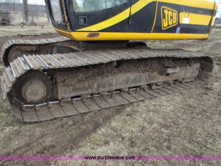 image for item B6286 2002 JCB JS220 excavator