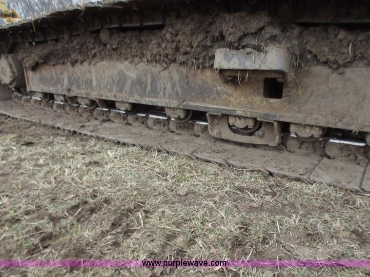 image for item B6286 2002 JCB JS220 excavator