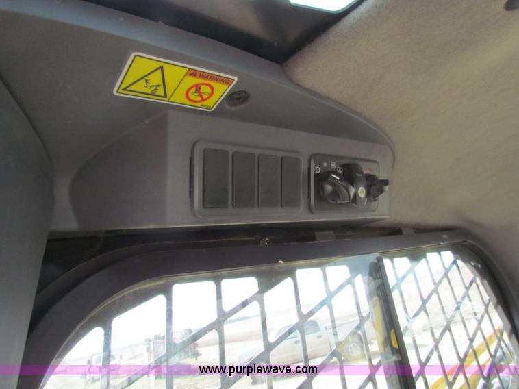 image for item B7145 2007 Caterpillar 287C skid loader