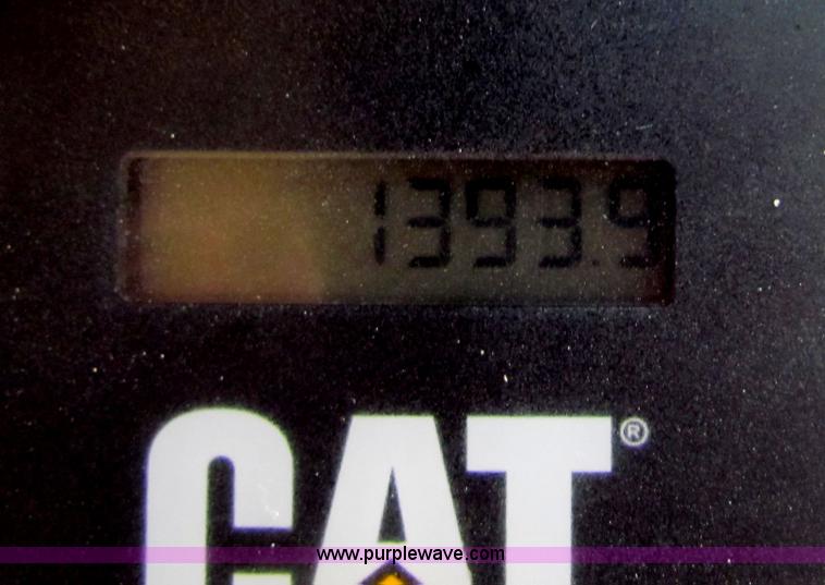 image for item B7145 2007 Caterpillar 287C skid loader