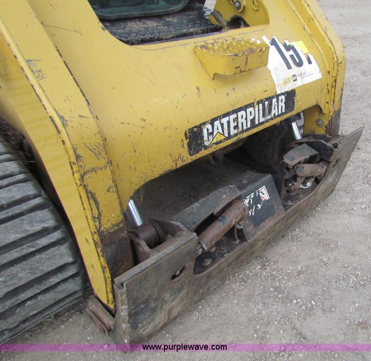 image for item B7145 2007 Caterpillar 287C skid loader