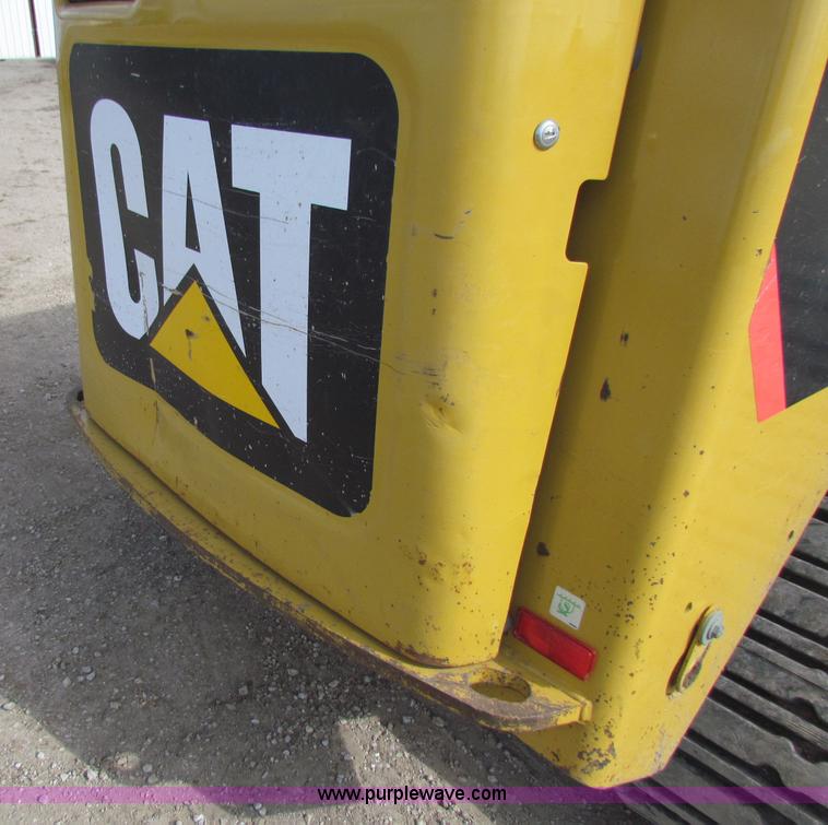image for item B7145 2007 Caterpillar 287C skid loader