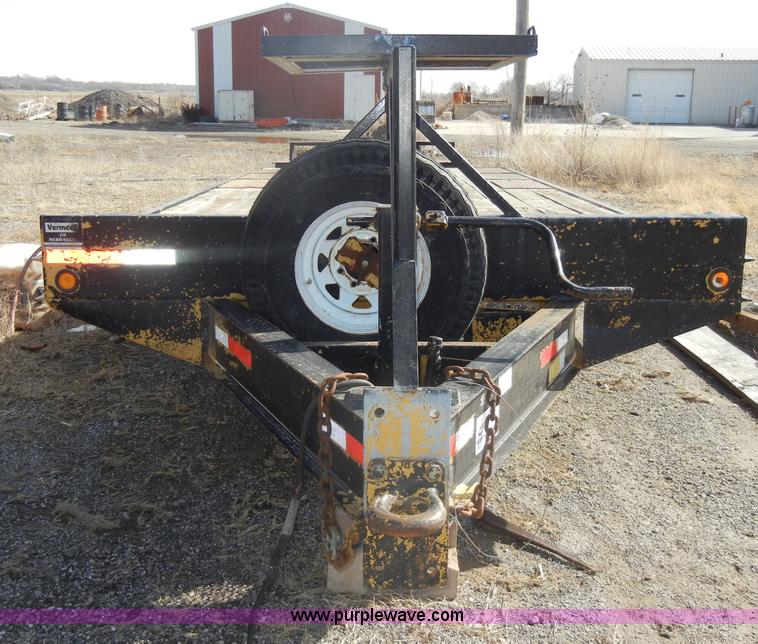 image for item C4064 2000 Redi Haul 20' triple axle flatbed trailer