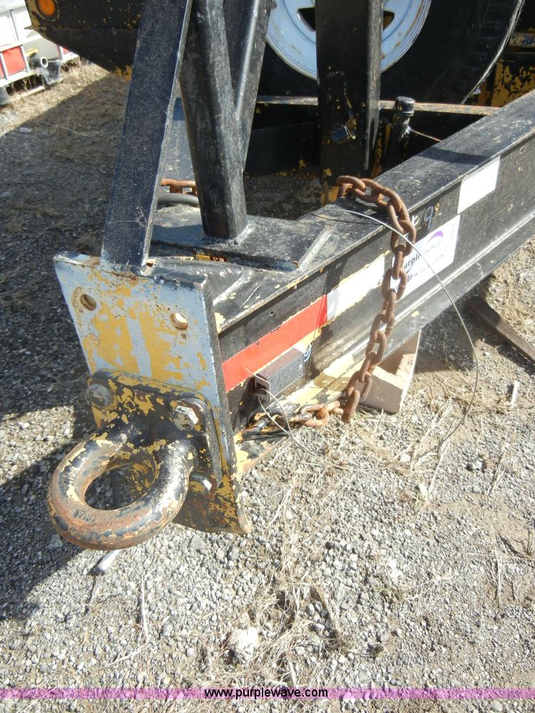 image for item C4064 2000 Redi Haul 20' triple axle flatbed trailer