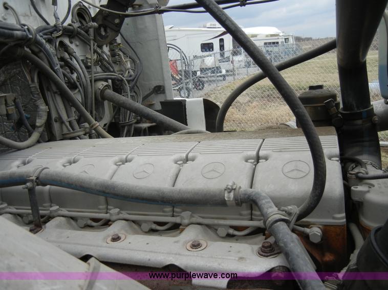 image for item C4207 2004 Western Star 4900SA crane truck