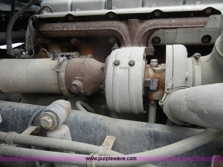 image for item C4207 2004 Western Star 4900SA crane truck