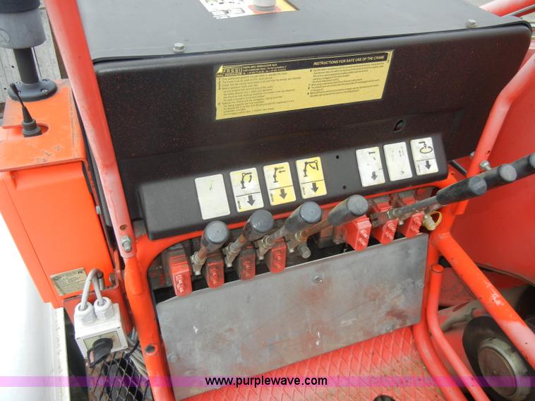 image for item C4207 2004 Western Star 4900SA crane truck