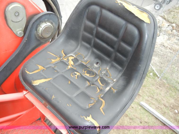 image for item C4207 2004 Western Star 4900SA crane truck