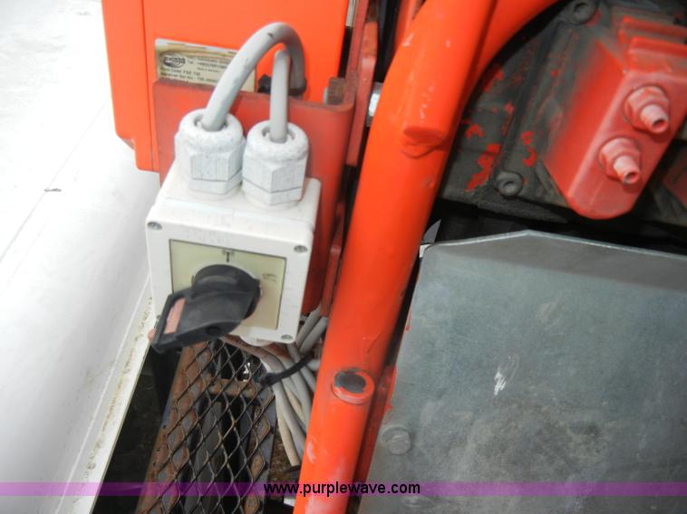 image for item C4207 2004 Western Star 4900SA crane truck