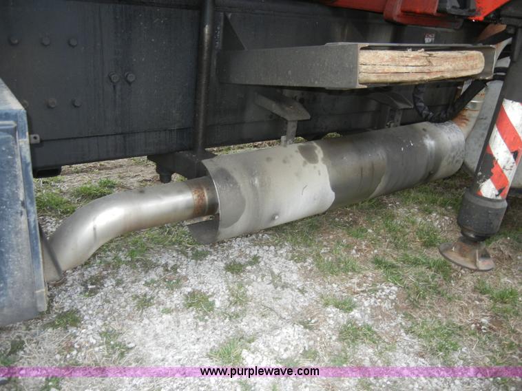 image for item C4207 2004 Western Star 4900SA crane truck