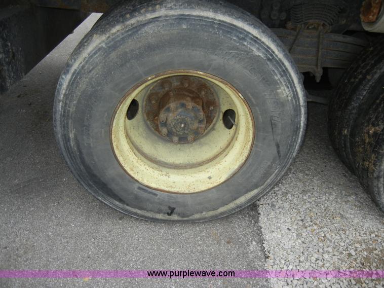 image for item C4207 2004 Western Star 4900SA crane truck