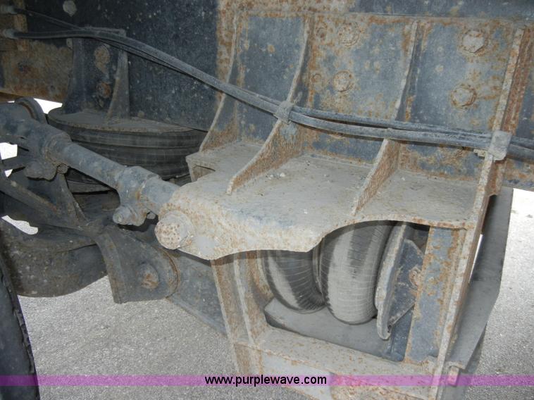 image for item C4207 2004 Western Star 4900SA crane truck