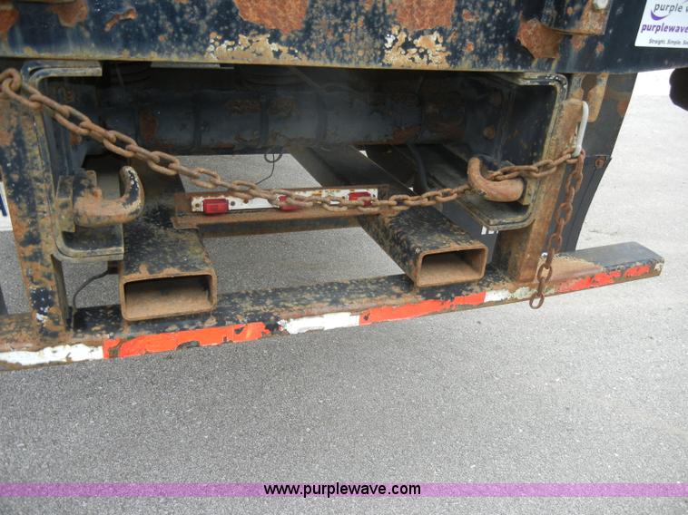 image for item C4207 2004 Western Star 4900SA crane truck
