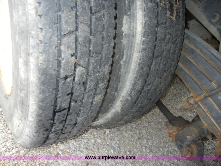 image for item C4207 2004 Western Star 4900SA crane truck