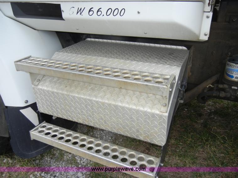 image for item C4207 2004 Western Star 4900SA crane truck