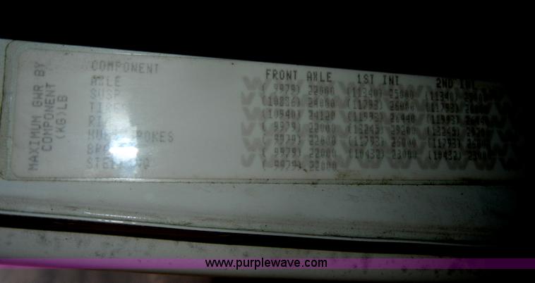 image for item C4207 2004 Western Star 4900SA crane truck