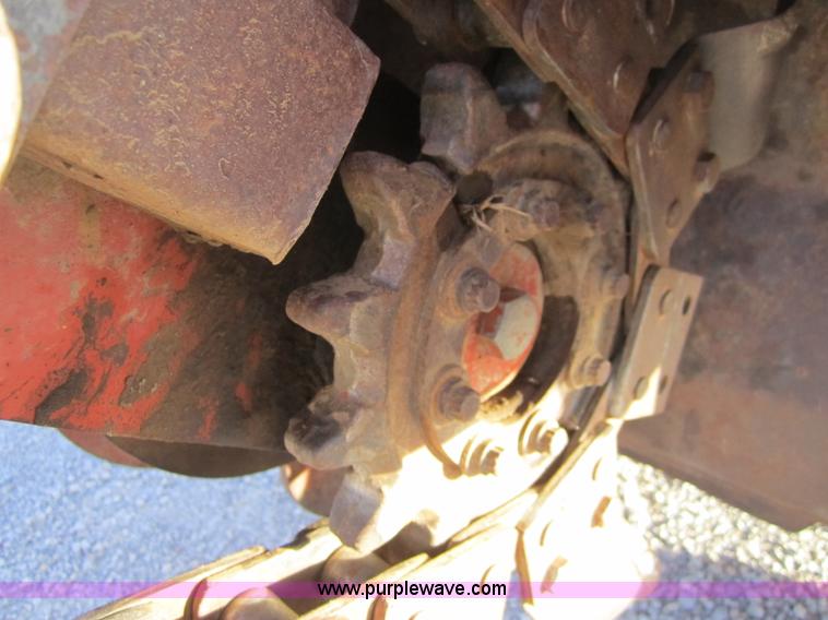 image for item C5218 2004 Ditch Witch 3700DD trencher