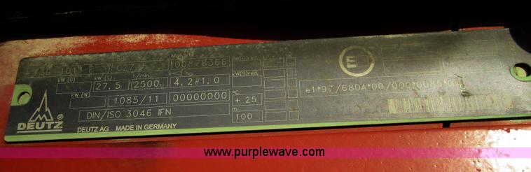 image for item C5218 2004 Ditch Witch 3700DD trencher