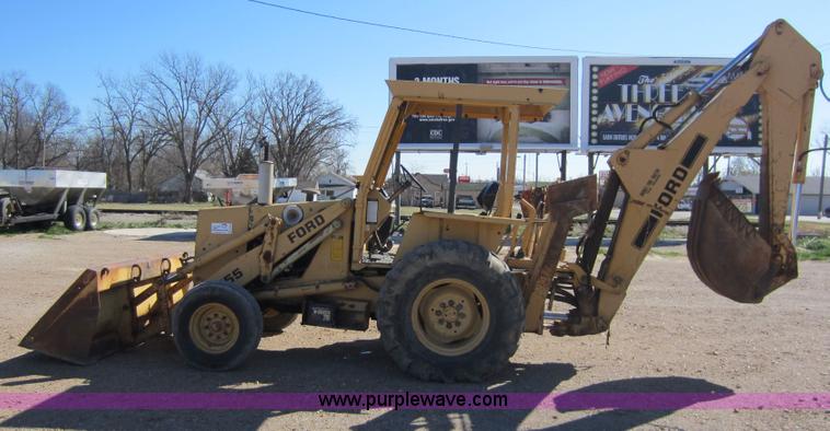 image for item C5338 Ford 555 backhoe