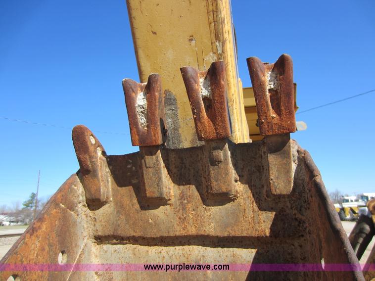 image for item C5338 Ford 555 backhoe
